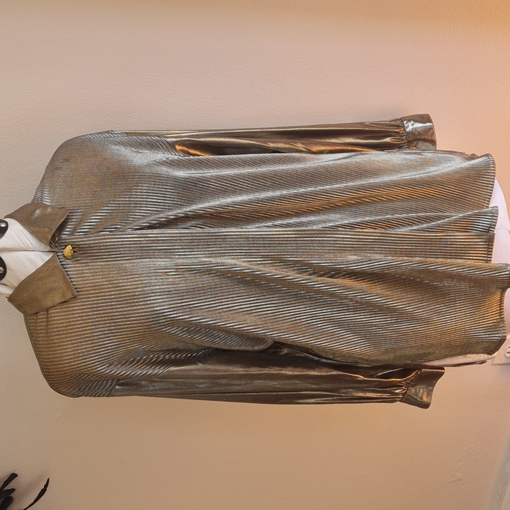 Unique Vintage long sleeve blouse NWT SIZE  6 like a Large